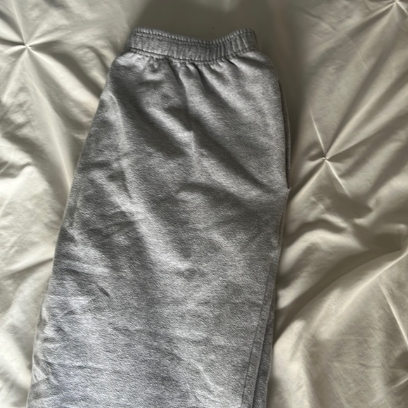 SHEIN Grey Sweatpants - Picture 2 of 5